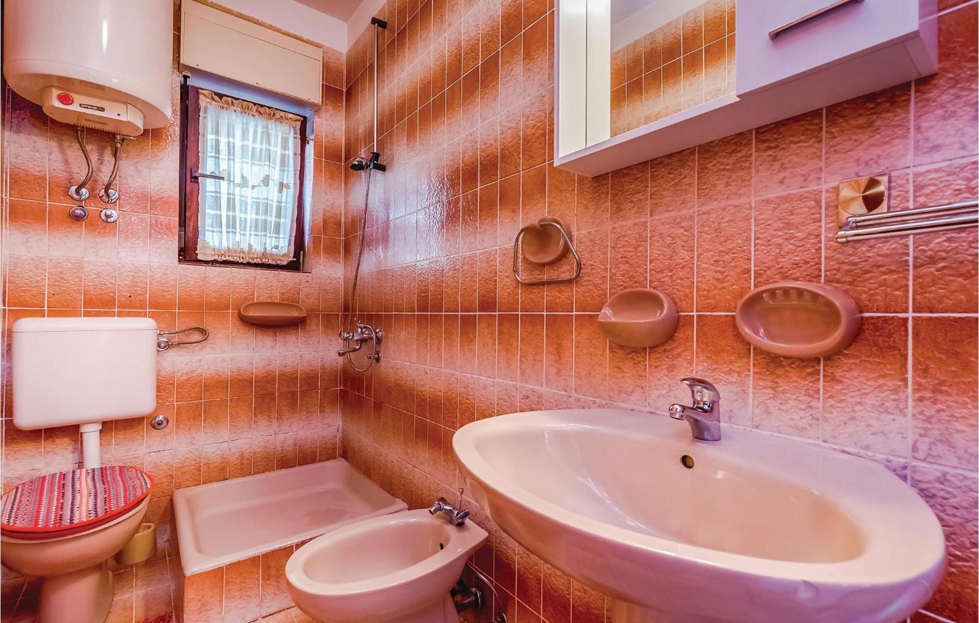 Beautiful Apartment In Novi Vinodolski Εξωτερικό φωτογραφία
