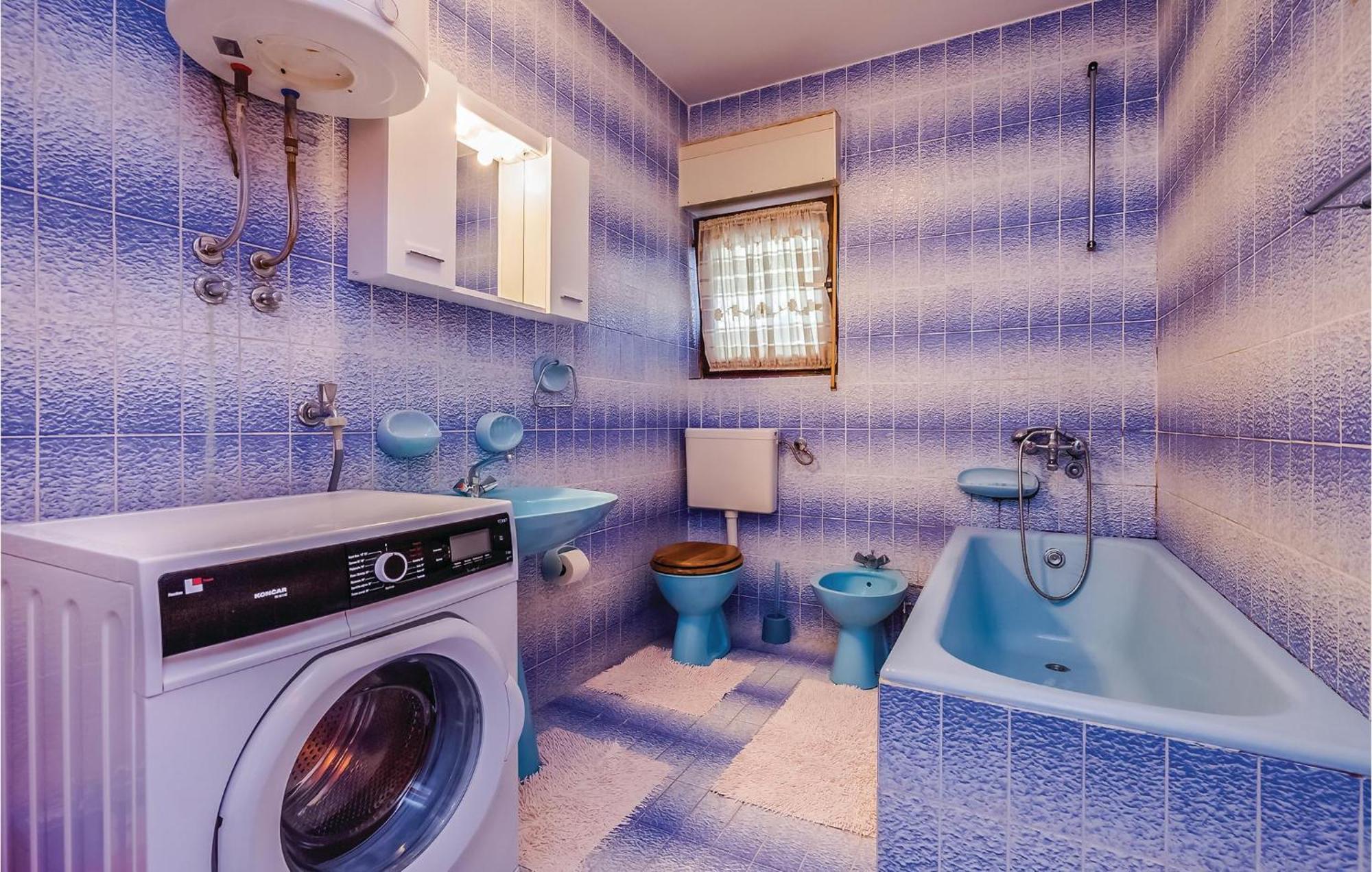 Beautiful Apartment In Novi Vinodolski Εξωτερικό φωτογραφία